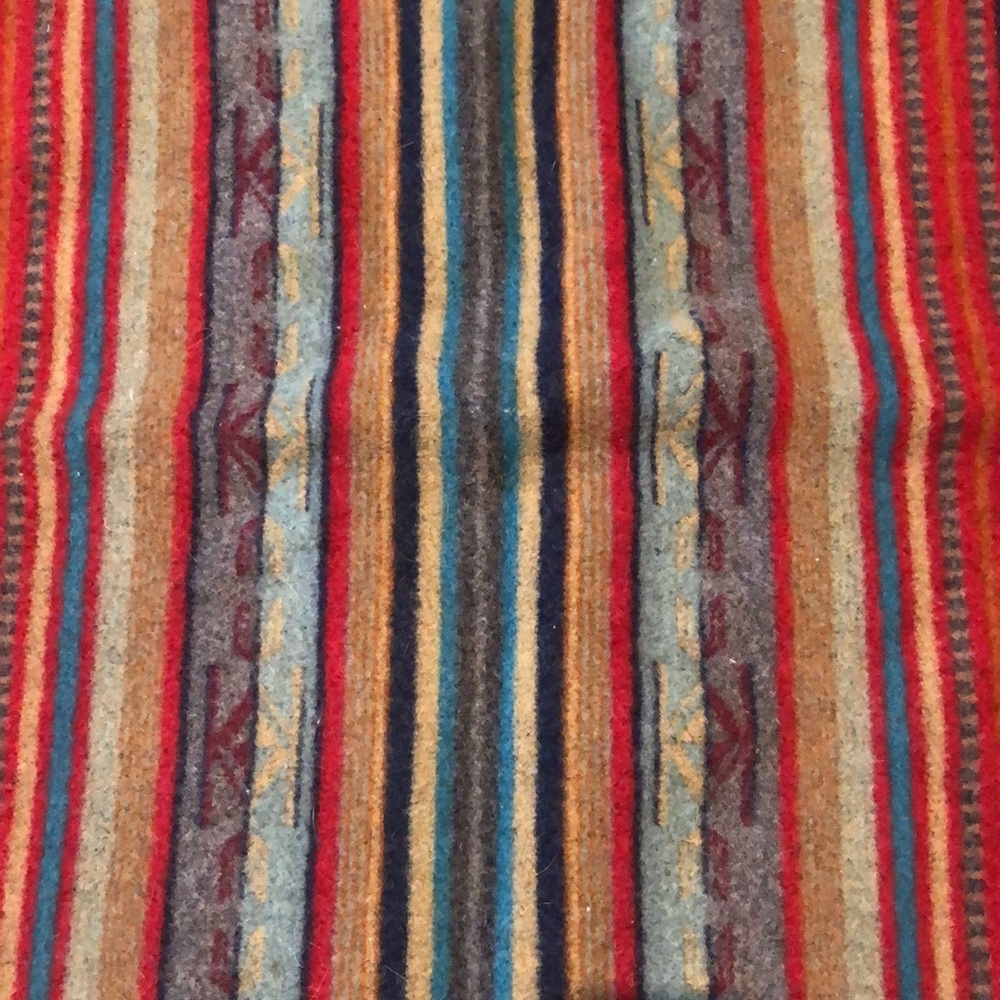 Pendleton Hand Made 100% Wool Rug - Picture 5 of 6